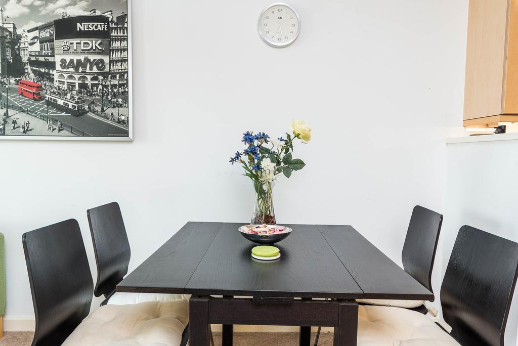 Fantastic 1 Bed Flat Stratford Appartement Londen Buitenkant foto